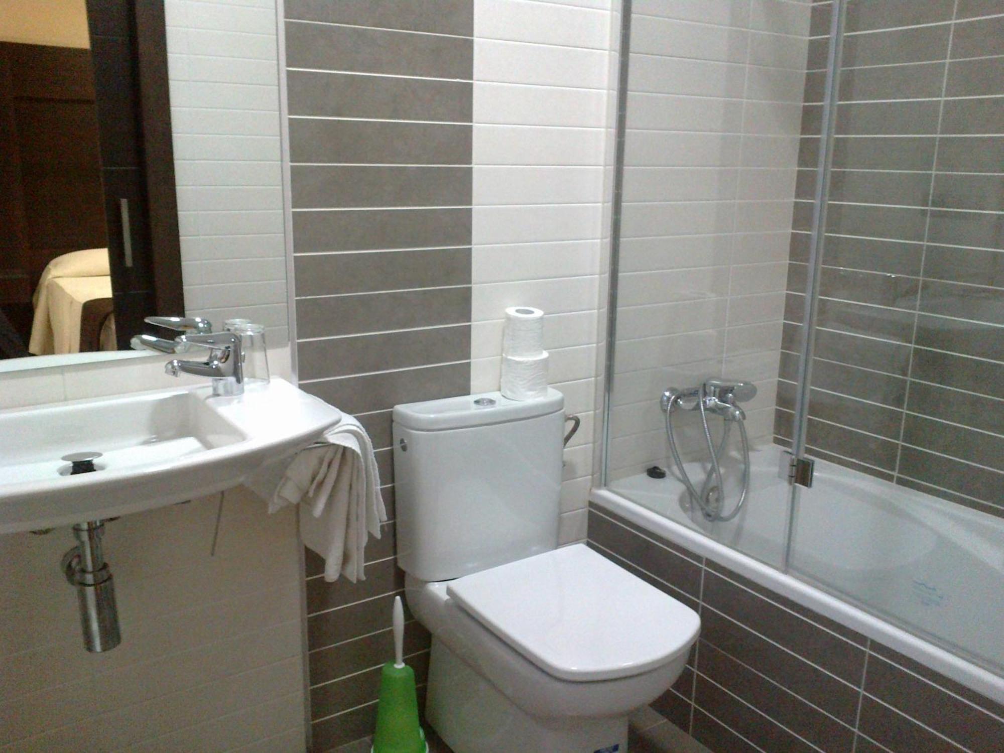 Hotel Anabel Μπάθα Εξωτερικό φωτογραφία